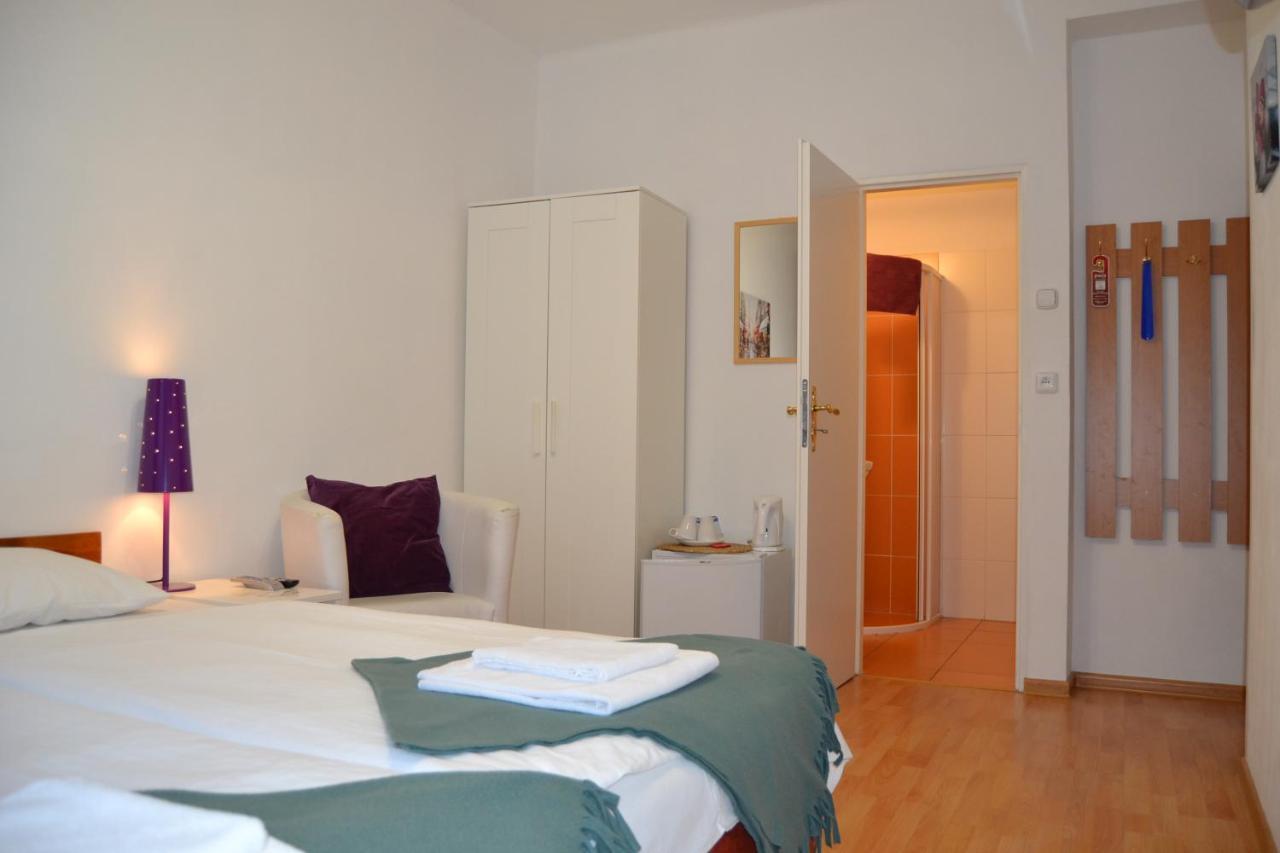 Pension Nika Prague Extérieur photo
